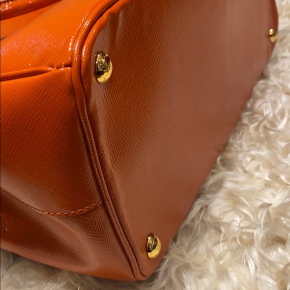 Prada Saffiano Tote Orange - Picture 8 of 16